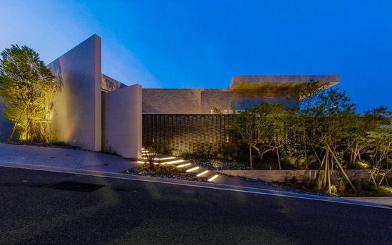 【画像】芦屋の最新の豪邸をご覧くださいｗｗｗ