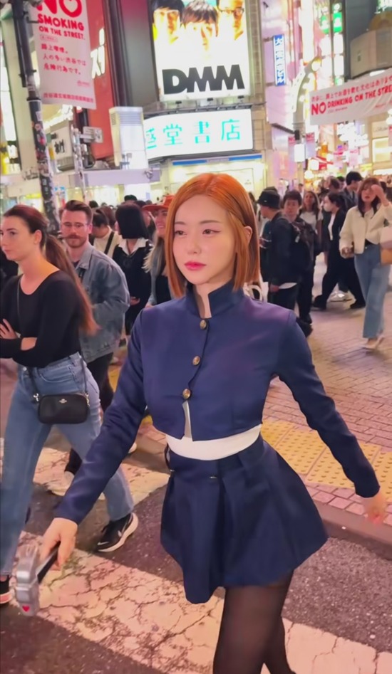 【画像】DJ SODAさん遂に釘崎野薔薇になって来日ｗｗｗ