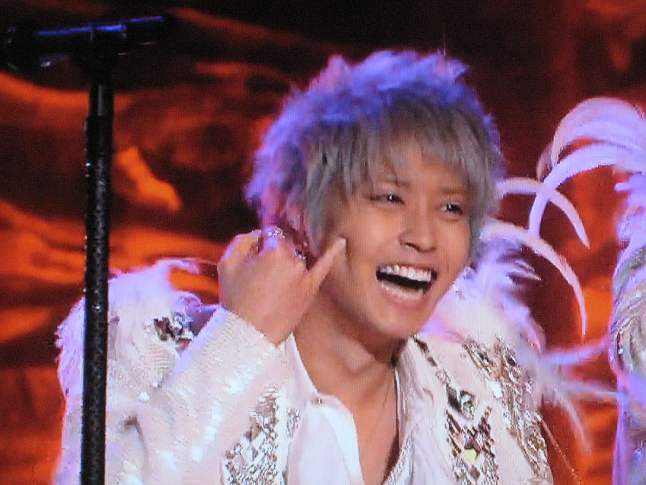 News まだ知らない明日のhappy