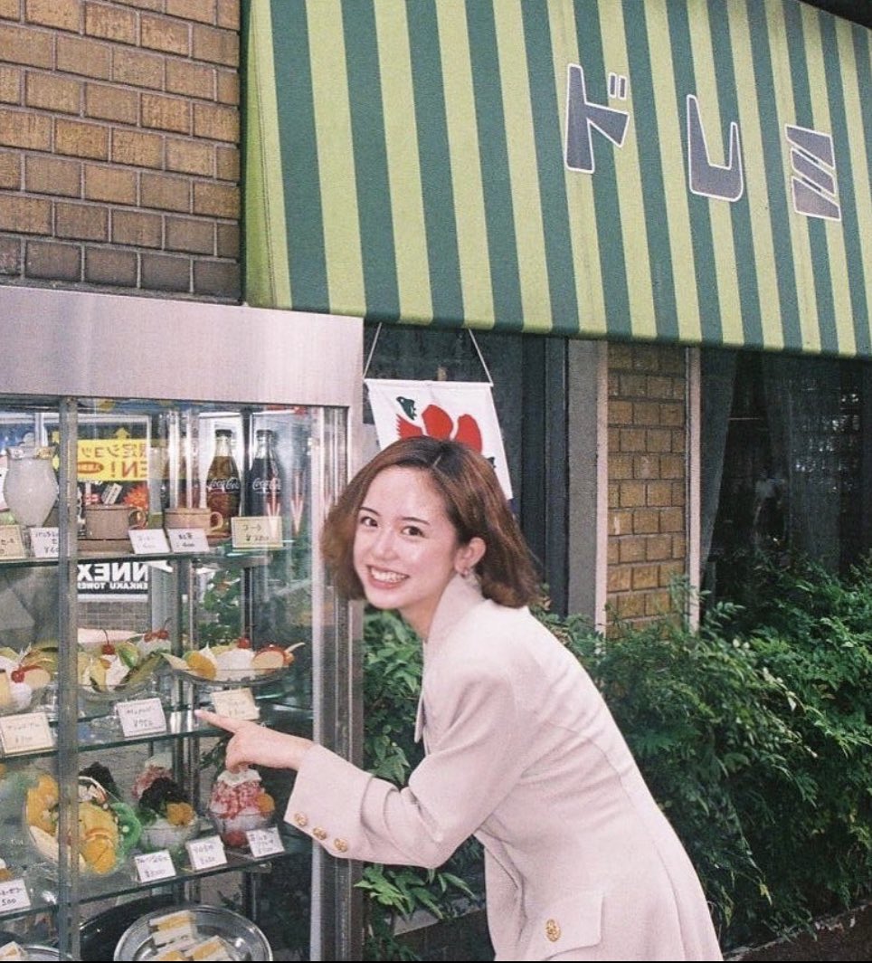 【画像】おかんの若い頃の写真ｗｗｗ