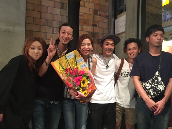 E8B58F02-FB03-4CF9-B387-BB4E556735F5