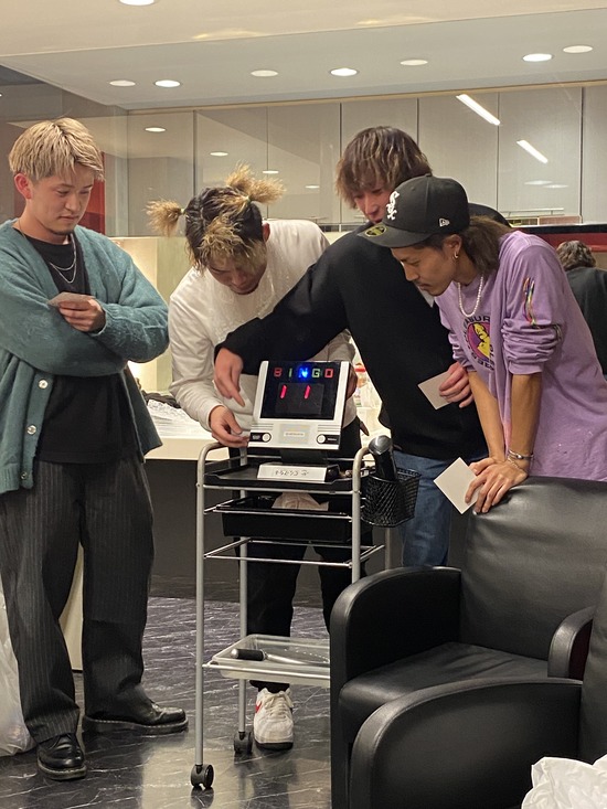 CF0A4F81-BD07-42E0-9DDC-523AC54EE36B