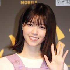 【悲報】西野七瀬がおじさんとキス!?「辛すぎて生きていけない」とファン絶望…