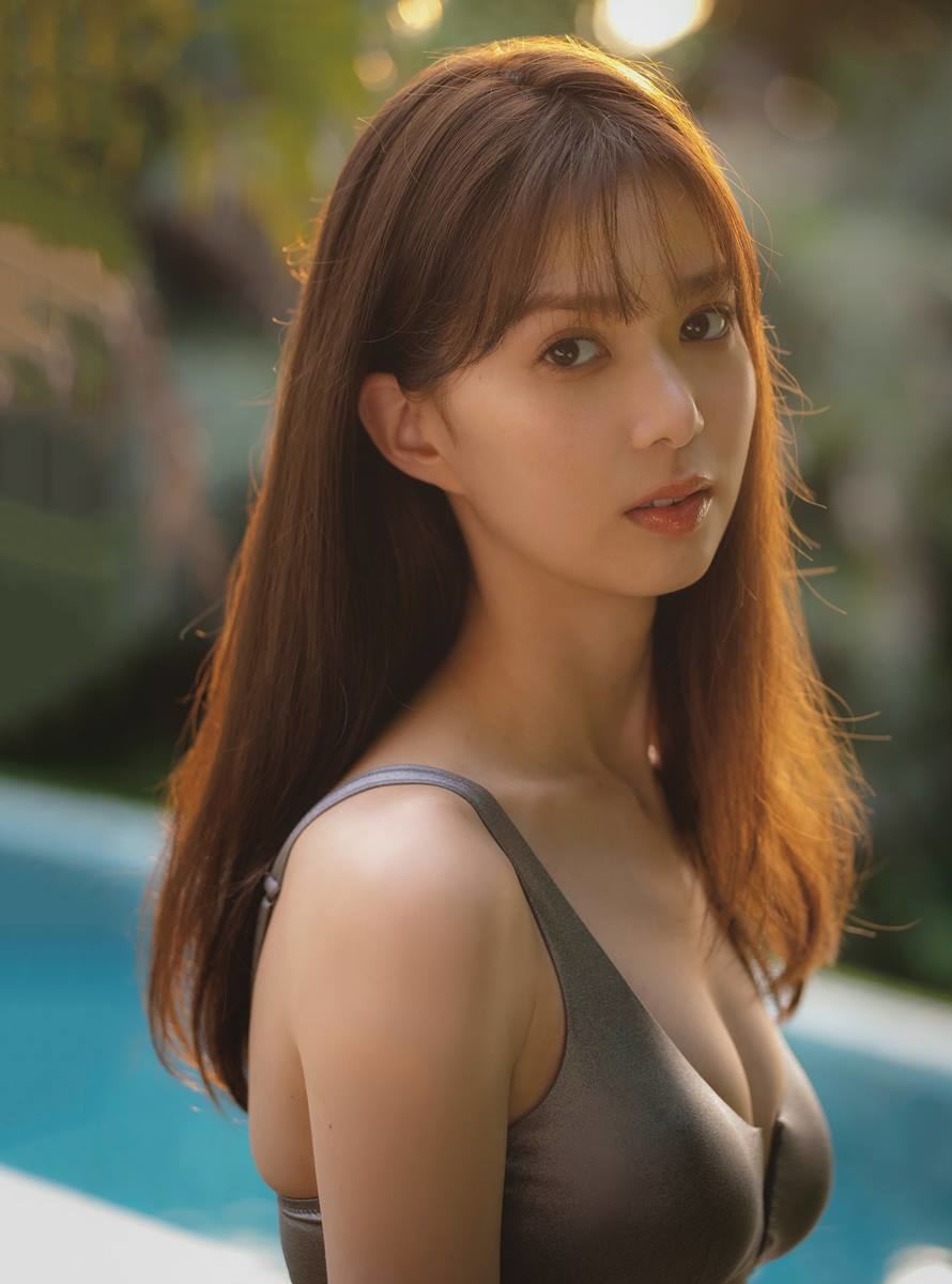 【アイドル】元櫻坂46松平璃子（25）、Tバックで美ヒップ大胆披露！