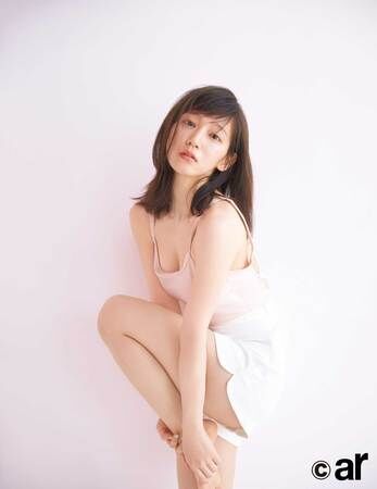 【芸能】吉岡里帆、タンクトップ＆ショーパン