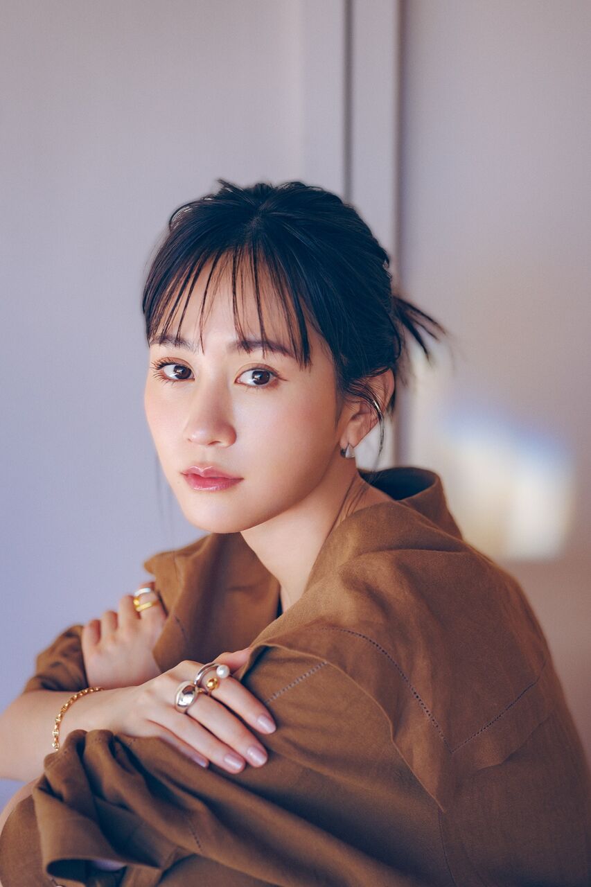 【芸能】元AKB48・前田敦子（34）14年ぶり写真集　新たな先行カット公開！