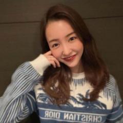 板野友美、ワンオペ育児アピールに批判殺到「メイクできるお時間はある」