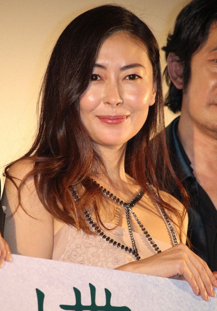 【芸能】中山美穂　アイドル時代はこっそりと電話番号を渡されていた