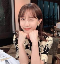 田中みな実、口に何かついてる？「グータンヌーボ2」で美味しそうに食べたものはまさかの