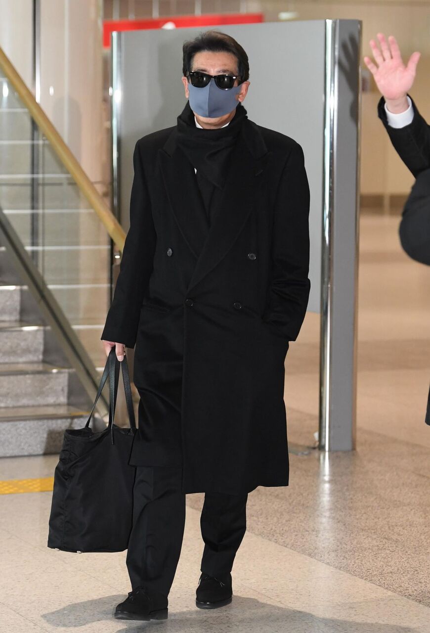 【芸能】神田正輝、北海道に到着　娘・沙也加さんと無言の対面へ