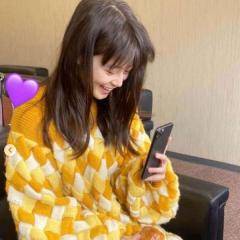 今田美桜、すっぴん寝癖の公開にファン大興奮「可愛すぎる」