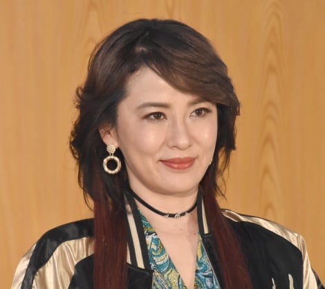 【芸能】鈴木砂羽　慌てて電車に乗り込み不幸多発