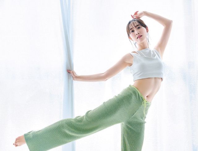 【女優】元SKE48松井玲奈（31）、超セクシーな美背中大胆披露！