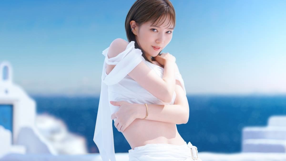 【芸能】本田翼、引き締まった美くびれ披露の新CM