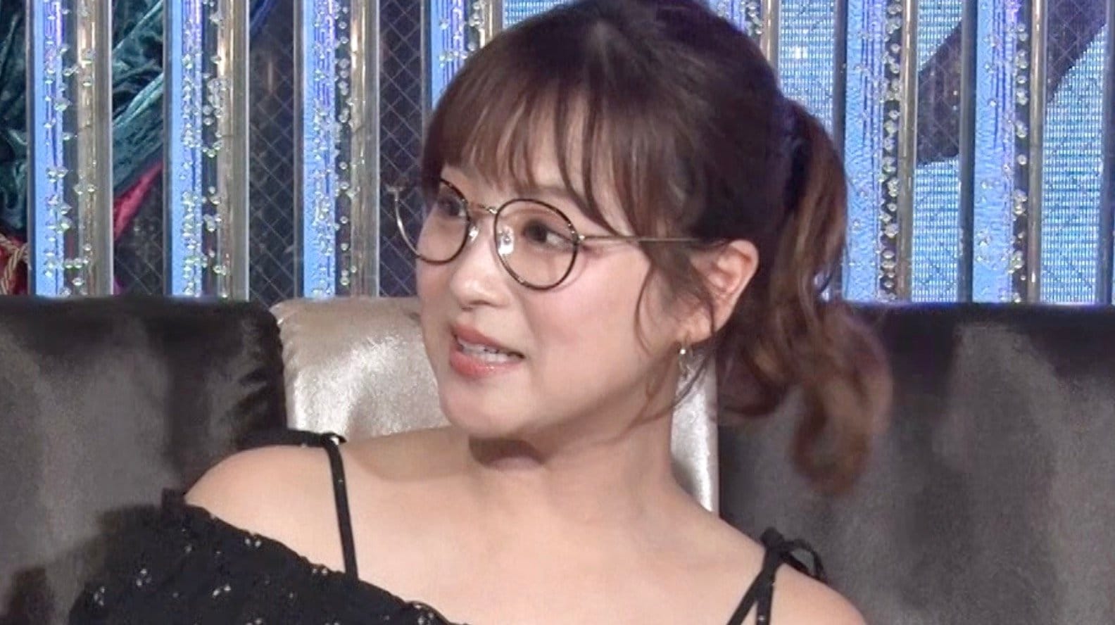【芸能】鈴木奈々（37）「お兄ちゃんが寝たら私の部屋に…」　学生時代の特殊な恋愛を告白…　