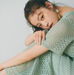 今田美桜、大きなお口でアジフライをがぶり！モグモグ食べる健康的な姿に癒される