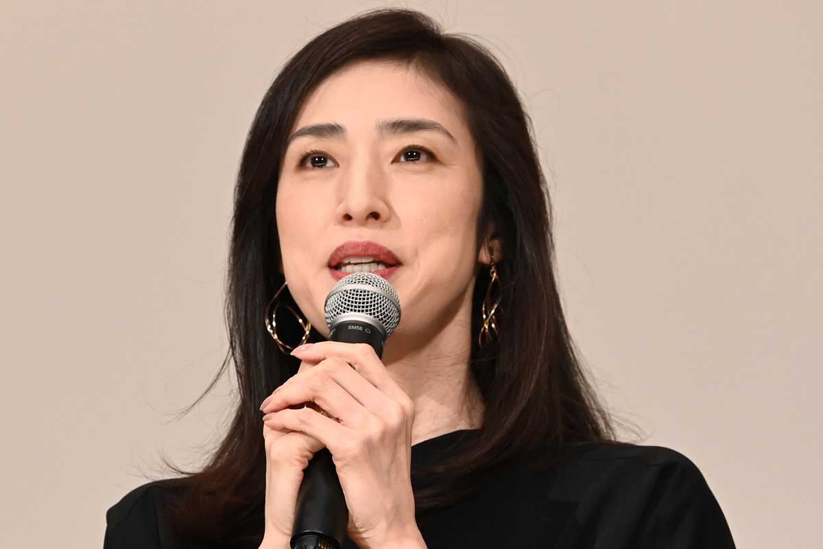 【芸能】天海祐希（58）東京芸人を激励