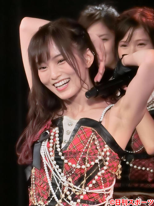 【芸能】山本彩（31）マネジャー撮影の全身ショットが