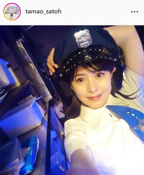 【芸能】さとう珠緒「逮捕しちゃうぞ」　ミニスカポリス姿を披露