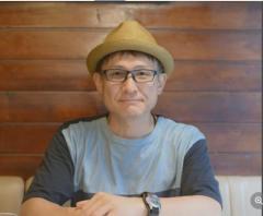 木下ほうか。20代の女優ばかりを狙っては性行為を迫り、“ほうか牧場”と称して女性を飼っていると吹聴していた