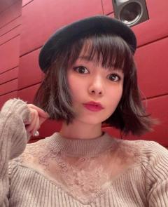 中川翔子が保健室の先生に！キュートな白衣姿
