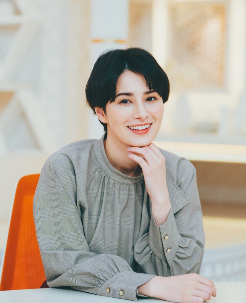【芸能】ホラン千秋（35）スイスの絶景ショット