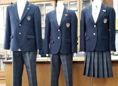【愚策】中学校制服、男子もスカート選択可能に トランスジェンダー配慮、滋賀