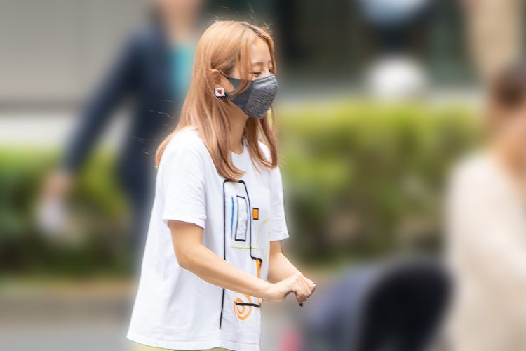 【激変の今】堀北真希さん「ピンク髪」で育児に奮闘中