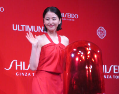 【芸能】長澤まさみ（36）圧巻の「8頭身ボディー」を発見！