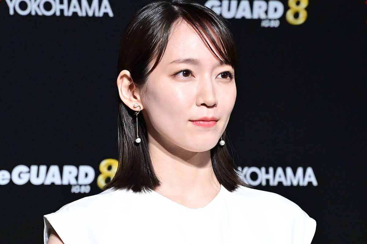 【芸能】吉岡里帆（32）真っ白衣装で美貌オーラ