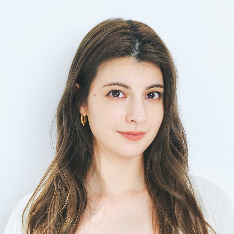 【芸能】マギー（33）がInstagram更新 ビキニ姿を披露