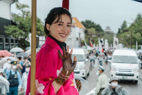 【芸能】綾瀬はるか（37）大河以来参加の会津まつりで会津弁