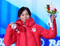 【スピードスケート】高木美帆500ｍ銀メダル！自己新37秒12 日本女子最多の５個目並んだ