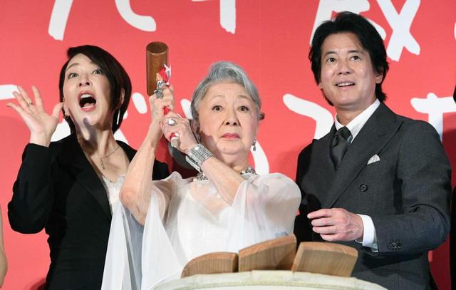 【芸能】草笛光子90歳　「90歳なんてめでたくない」舞台あいさつで自由奔放