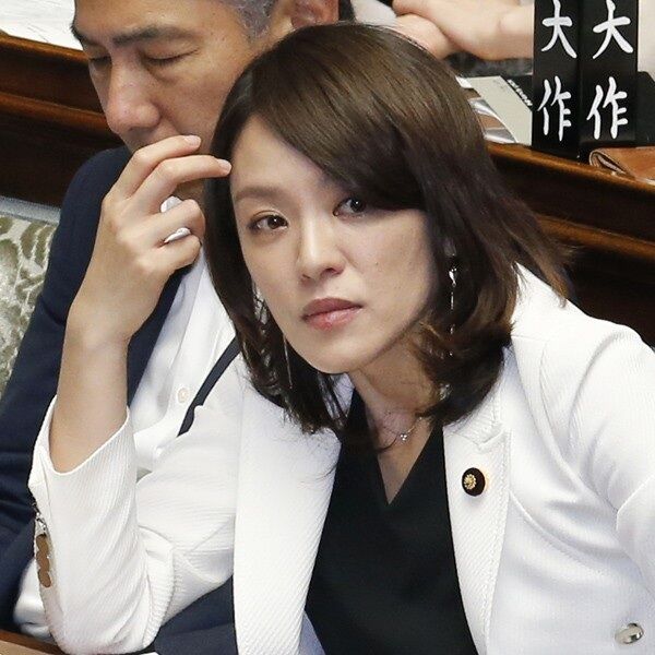【芸能】今井絵理子（41）参議院議員、「私は客寄せパンダじゃない！」と沖縄に事務所設立も県連は拒否