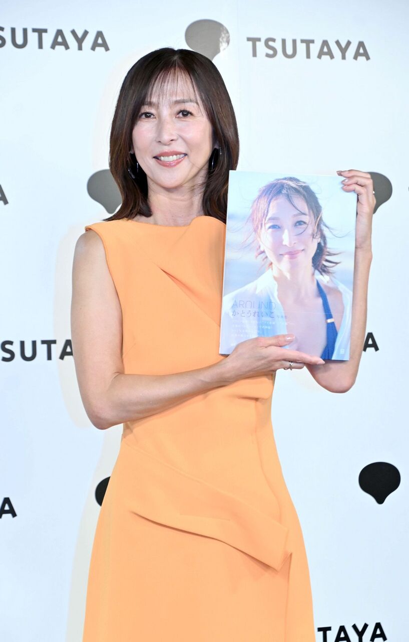 【芸能】かとうれいこ（56）水着姿で『フライデー』の表紙！  「表紙年齢、記録更新」