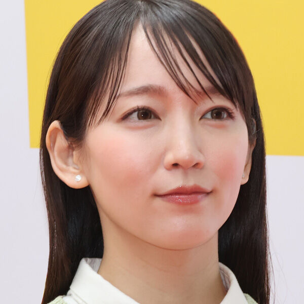 【芸能】吉岡里帆（32）〝初ラブシーン〟堺雅人のギャップにうっとり？