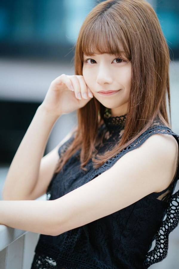 【アイドル】「マシュマロFカップ」元AKB48鈴木優香（22）1st写真集で手ブラ！
