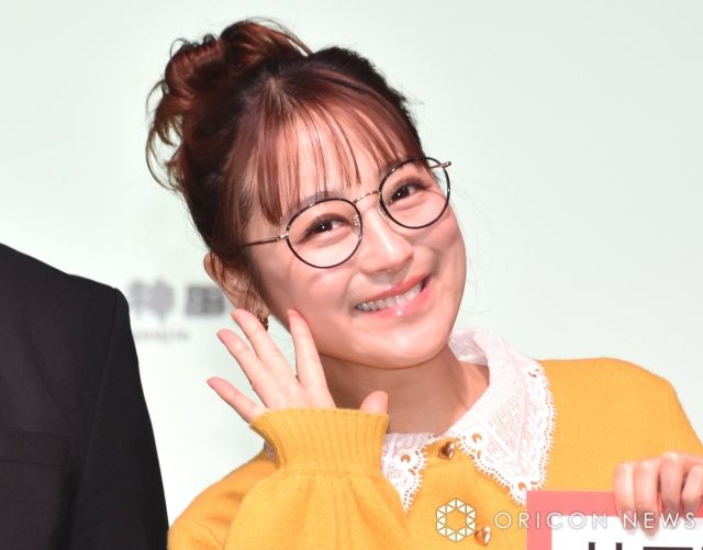 【芸能】鈴木奈々（36）セクシーなホワイトランジェリー姿