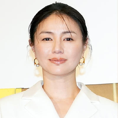 【芸能】井川遥（49）美人女優４人の集結ショットを公開！