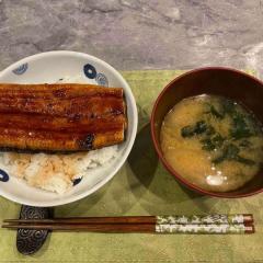 【朝食】堀ちえみ、朝からガッツリうなぎにネット驚愕
