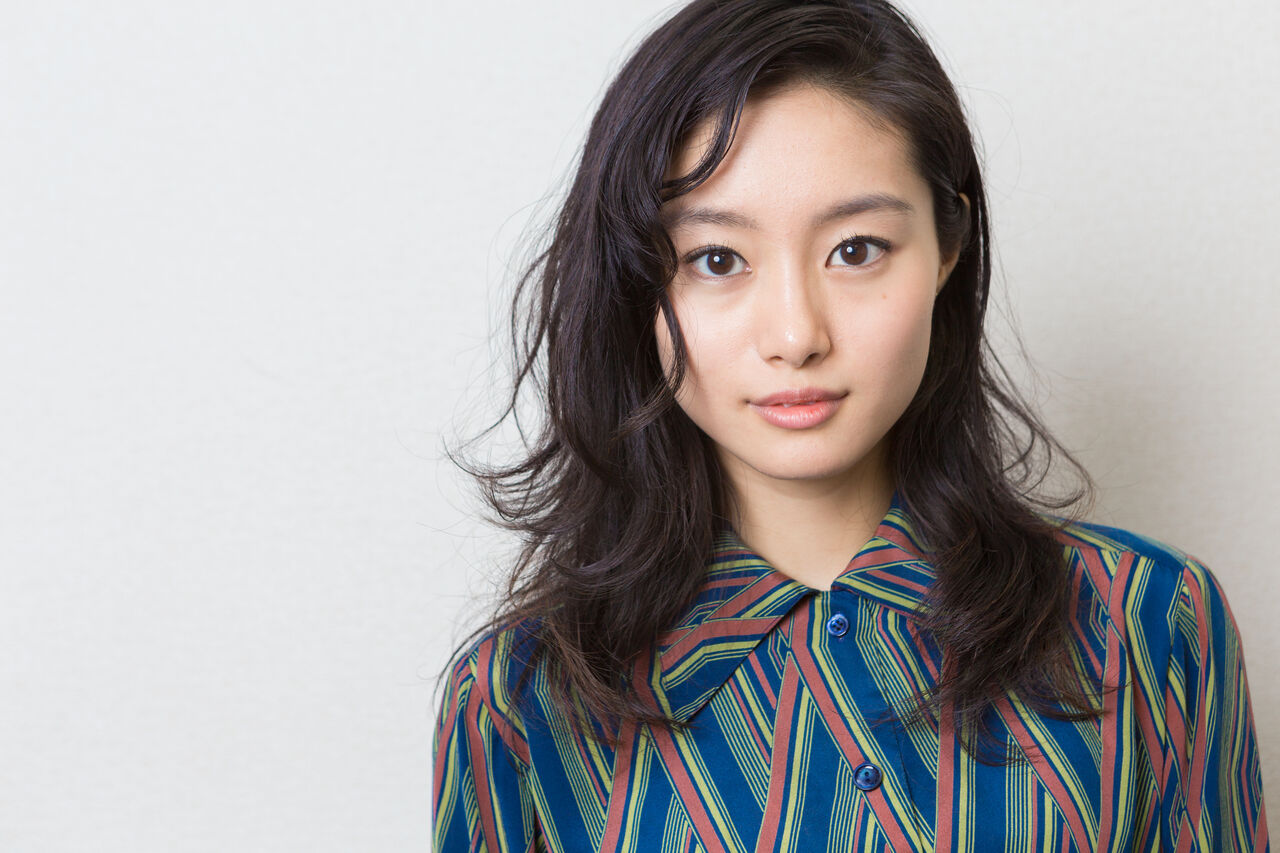 【芸能】忽那汐里、激変した３０歳現在の姿…ド派手な赤髪姿