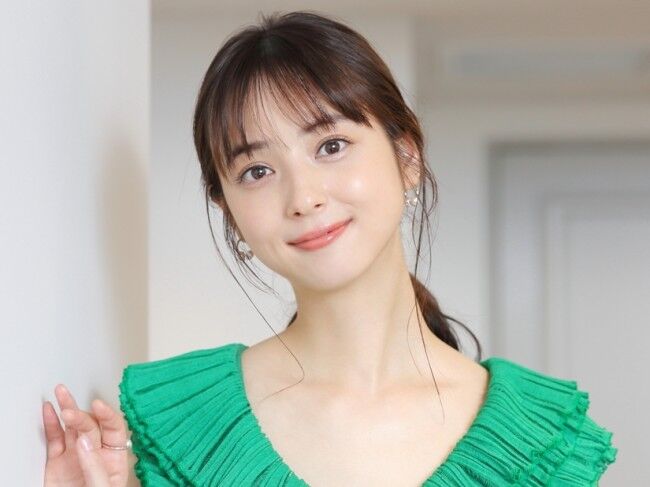 【芸能】佐々木希（36）「凄いご馳走」豪華なクリスマスディナー＆サンタコス姿披露！
