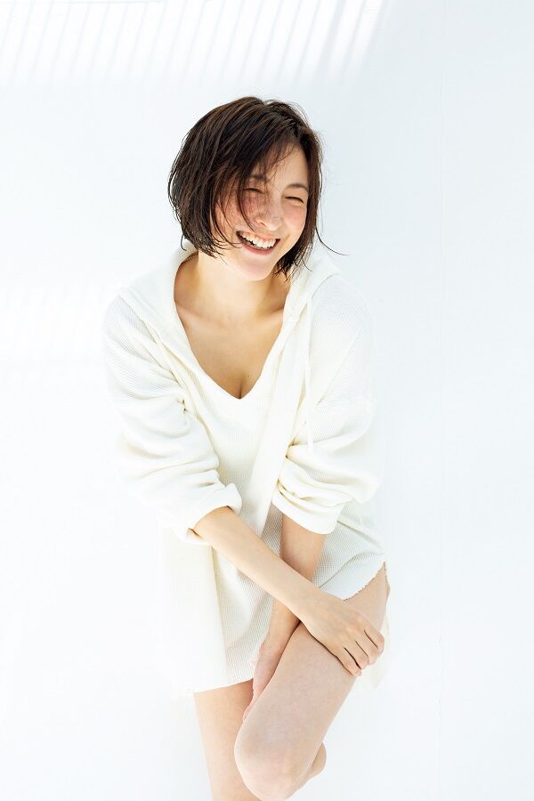 【芸能】広末涼子さん、仕事ゼロに！月額980円のファンクラブが唯一の定期収入