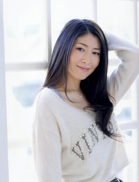 【芸能】茅原実里（43）「まさかの…」王道水着グラビア挑戦