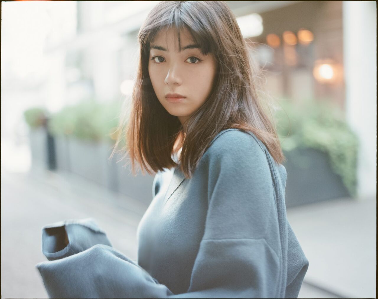 【芸能】池田エライザ（29）人気歌手との密着ショット公開