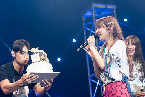後藤真希３８歳！バースデーライブでセクシー衣装で生美脚＆美腹筋
