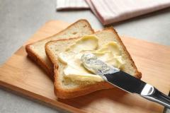 「マーガリンは毒なので食べません」給食での生徒の一言 先生の投稿をきっかけにSNSで食の安全性が議論に