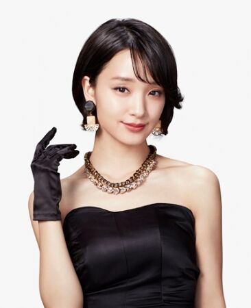 【芸能】剛力彩芽（32）金髪ボブ姿で雰囲気一変
