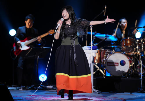 【音楽】石川ひとみ（64）「まちぶせ」熱唱に満員ファン５００人沸く